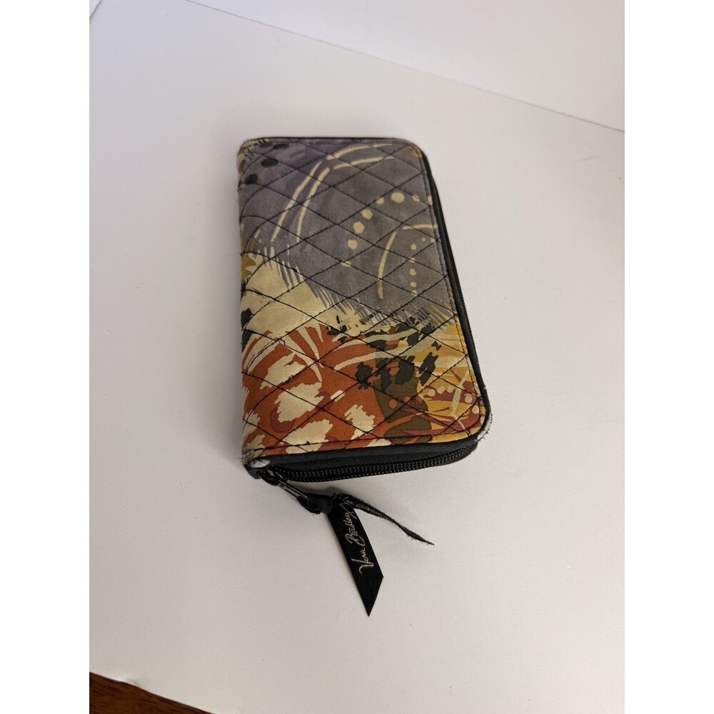 Vera Bradley Quilted Zip Around Wallet Floral Multicolor Organizer Retired - Picture 2 of 6